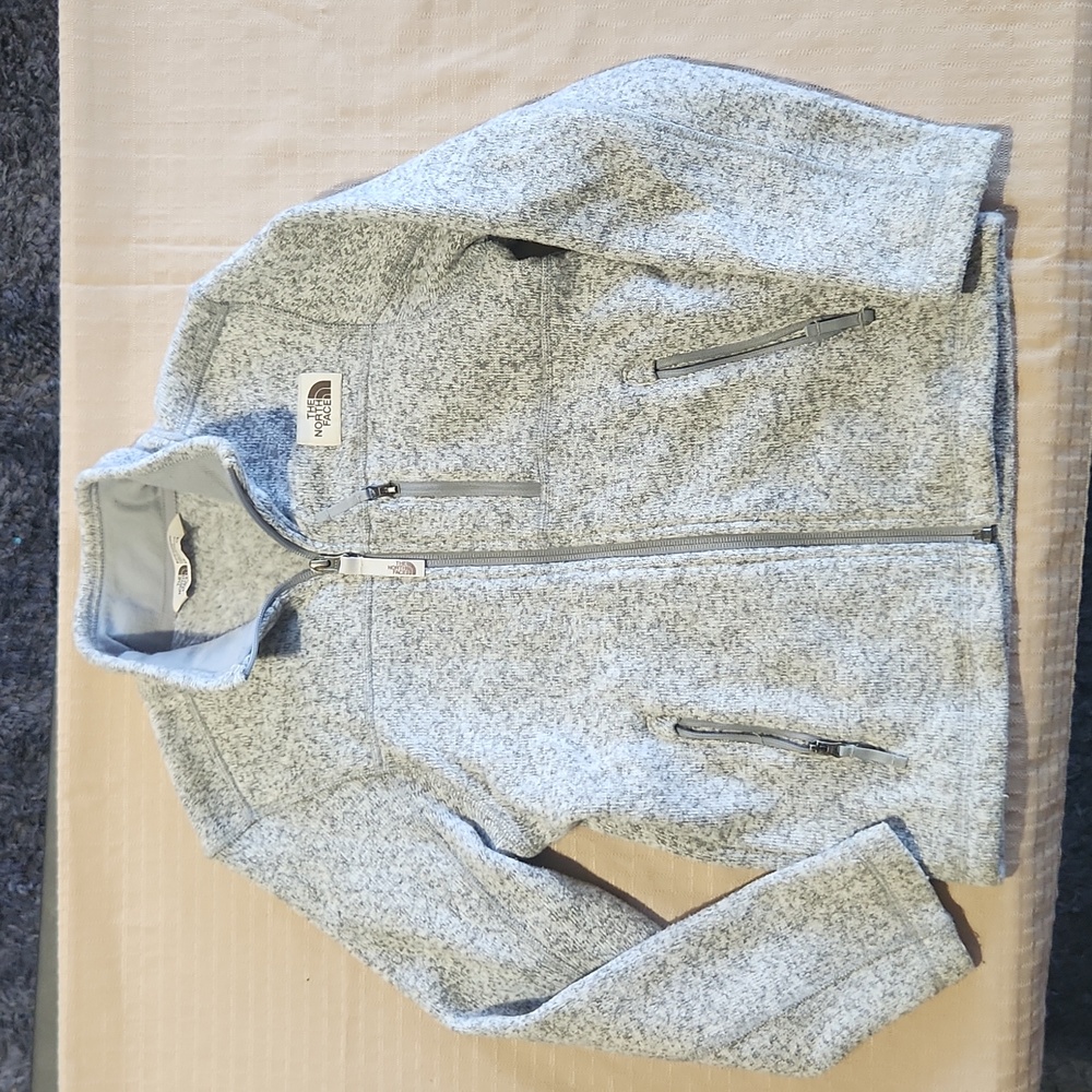 Boys size 7/8 The North Face Jacket